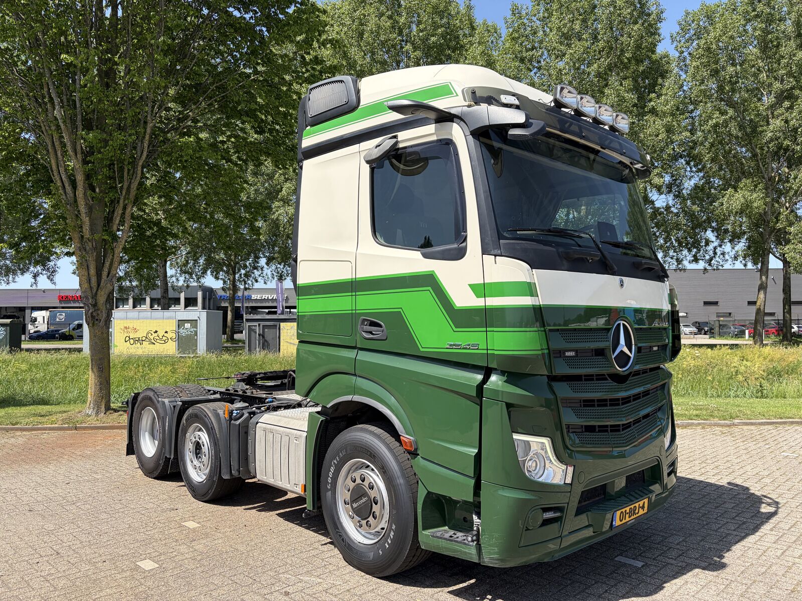 truck-tractor-Mercedes-Benz-Actros-2645---1779911189426493195_orig_ab9430d556a6ec68b49ec30453266522--26052722313029548900